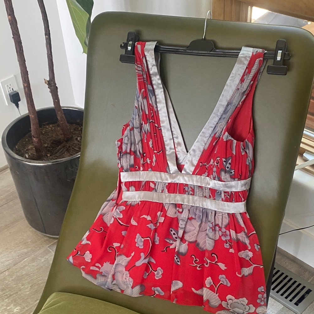 Arden B Red and Gray Floral Blouse